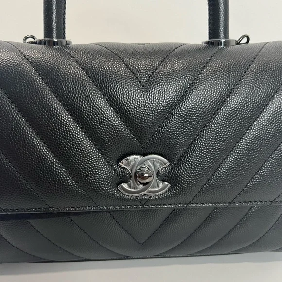 Chanel Black Chevron Coco Handle w Black Hardware - Picture 3 of 17